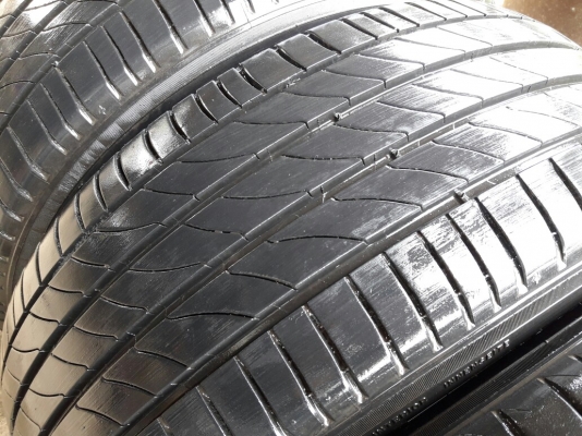 ยางMICHELIN รุ่น PRIMACY.3ST 205 55R16 ปี2015 ภาพสวยมากๆไร้ที่ติ ดอกเยอะมากๆ ไม่มีปะคุ้มจริงๆไม่แพง