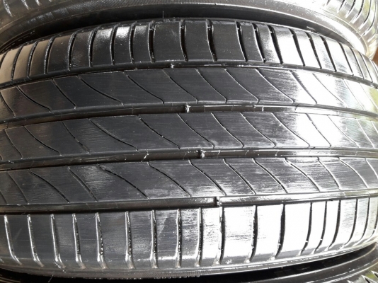 ยางMICHELIN รุ่น PRIMACY.3ST 205 55R16 ปี2015 ภาพสวยมากๆไร้ที่ติ ดอกเยอะมากๆ ไม่มีปะคุ้มจริงๆไม่แพง