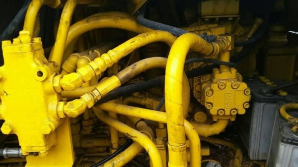ขายรถแบ็คโฮ Komatsu PC 60-2 บูมอาร์มยาวพิเศษ โซ่ช่วงล่างเต็ม แอร์พร้อม เอกสารซื้อขาย