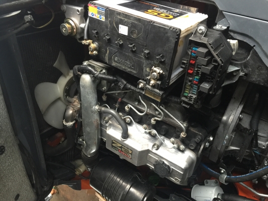 ขายด่วนรถยกเครื่องยนต์ดีเซล  เกียร์ออโต้ Toyota 8FD35J ขนาด 3.5 ตัน เสาสูง 3 เมตร งาสไลด์ ยางตัน4 เส้น รุ่นใหม่ล่าสุด