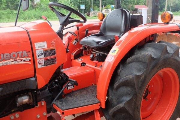 รถไถมือสองรุ่น L3608SP ใบมีด+ผาน 1 ต้ว ดาวน์ 10,000 บาท โทร 089-0111624