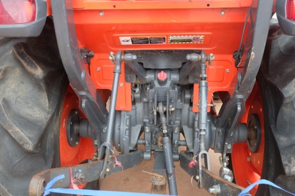 รถไถมือสองรุ่น L3608SP ใบมีด+ผาน 1 ต้ว ดาวน์ 10,000 บาท โทร 089-0111624