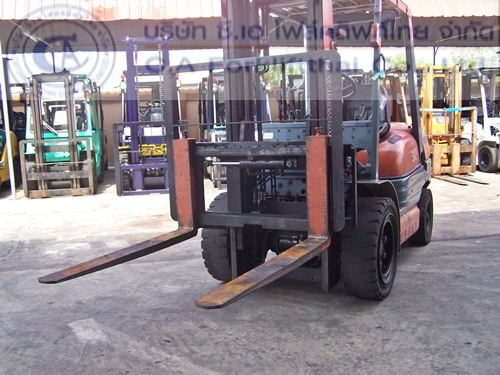 ขาย รถโฟล์คลิฟท์ TOYOTA รุ่น 6FD30 ขาย รถโฟล์คลิฟท์ TOYOTA รุ่น 6FD30