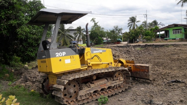 ขายKOMATSU  D20P-7E  รถสวยสภาพดี....ระบบคล่อง....เอกาารครบ...สนใจโทร...089-3818694  ดวงนภา