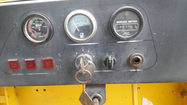 ขายKOMATSU  D20P-7E  รถสวยสภาพดี....ระบบคล่อง....เอกาารครบ...สนใจโทร...089-3818694  ดวงนภา