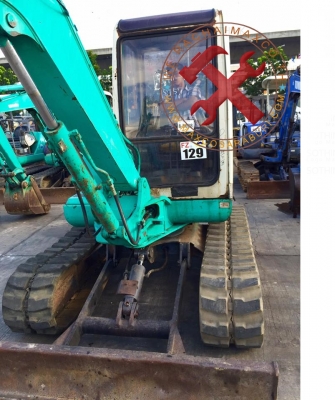 ขายรถนำเข้ายอดฮิต KOMATSU 40-7 ขนาด PC-40