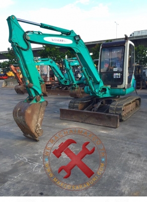 ขายรถนำเข้ายอดฮิต KOMATSU 40-7 ขนาด PC-40