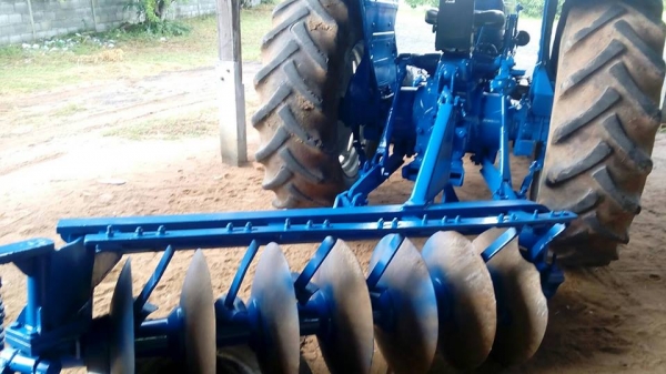 ขายรถไถฟร์อด 6600 T3เอกสารเล่มทะเบียน หาง7ใบดันหน้า สภาพพร้อมใช้งาน เครื่องดี