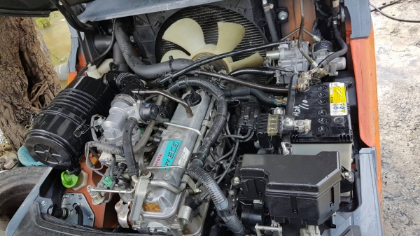 ขายด่วนรถยก TOYOTA 8FGยก1.5ตันเสาสูง3เมตรยางตันใหม่4เส้นเกียรออโต้รถนอกนำเข้ายังไม่เคยใช้งานในเมืองไทยเลย=รุ่นใหม่ขายถูกๆๆ