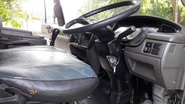 รถหกล้อ รถหกล้อ