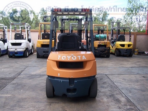 ขาย รถโฟล์คลิฟท์ TOYOTA รุ่น 7-FG23 ขาย รถโฟล์คลิฟท์ TOYOTA รุ่น 7-FG23