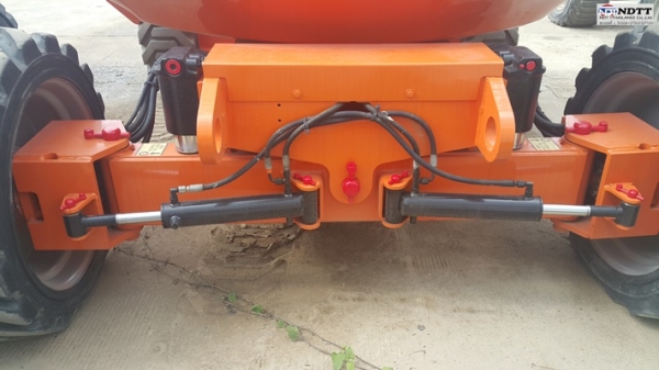 รถกระเช้าล้อยาง JLG 600J  (ยกได้สูง 18.5 เมตร)