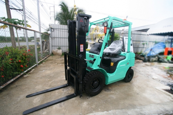 ขายโฟล์คลิฟท์ มิตซู รุ่นล่าสุด ยก 2.5 ตัน 3 เมตร(มีเสาสูงสุด 6.5 เมตรเปลี่ยน) ดีเซล ออโต้ 330,000 ฿ 094-4267888 จะเด็ด ขายโฟล์คลิฟท์ มิตซู รุ่นล่าสุด ยก 2.5 ตัน 3 เมตร(มีเสาสูงสุด 6.5 เมตรเปลี่ยน) ดีเซล ออโต้ 330,000 ฿ 094-4267888 จะเด็ด