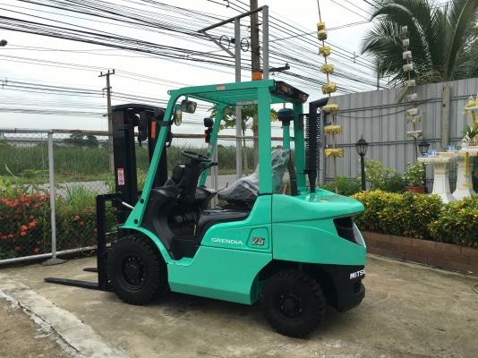 ขายโฟล์คลิฟท์ มิตซู รุ่นล่าสุด ยก 2.5 ตัน 3 เมตร(มีเสาสูงสุด 6.5 เมตรเปลี่ยน) ดีเซล ออโต้ 330,000 ฿ 094-4267888 จะเด็ด