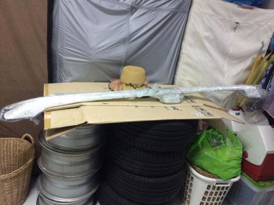 ขายราวหลังคา land cruiser cygnus vx100 สีขาว 10000 บาท สนใจติดต่อ 0827861333 รับของลาดพร้าว 87 ครับ