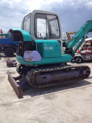 ขายรถขุดเล็ก KOMATSU PC40-7E  รถเก่านอก มีเอกสาร  ราคา 560,000 บาท