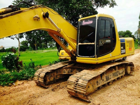 ขายรถขุดแบ็คโค ดาวน์480,000 200-6เก่านอกซีเรียลสูงไฟฟ้าครบช่วงล่างดี ทำงานทุกวัน