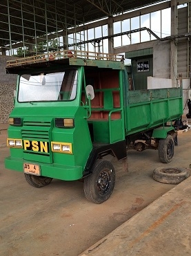 รถอีแต๋นดั๊ม