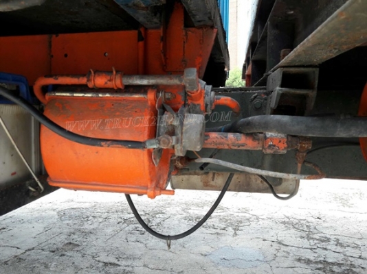 รถเทเลอร์หัวยาว  ยี่ห้ออีซูซุ  รหัสเครื่อง 6BD1  ขนาด 165 แรงม้า