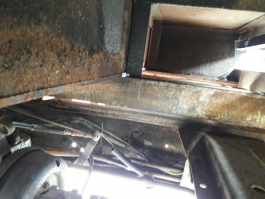 รถเทเลอร์หัวยาว  ยี่ห้ออีซูซุ  รหัสเครื่อง 6BD1  ขนาด 165 แรงม้า