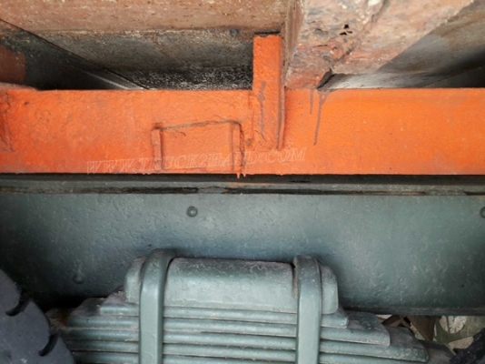 รถเทเลอร์หัวยาว  ยี่ห้ออีซูซุ  รหัสเครื่อง 6BD1  ขนาด 165 แรงม้า