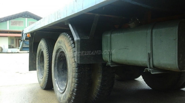 รถเทเลอร์หัวยาว  ยี่ห้ออีซูซุ  รหัสเครื่อง 6BD1  ขนาด 165 แรงม้า