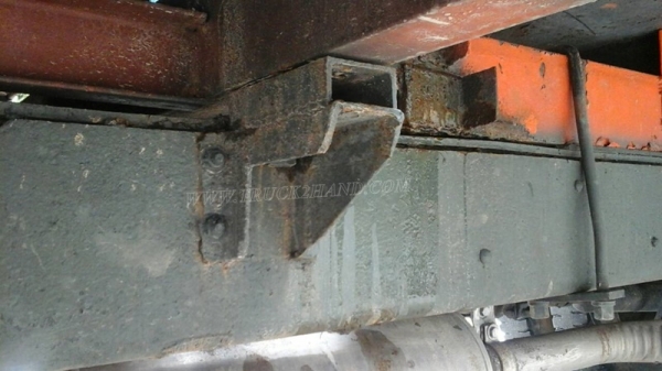 รถเทเลอร์หัวยาว  ยี่ห้ออีซูซุ  รหัสเครื่อง 6BD1  ขนาด 165 แรงม้า