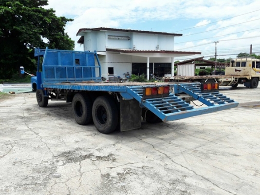 รถเทเลอร์หัวยาว  ยี่ห้ออีซูซุ  รหัสเครื่อง 6BD1  ขนาด 165 แรงม้า