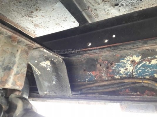 รถเทเลอร์หัวยาว  ยี่ห้ออีซูซุ  รหัสเครื่อง 6BD1  ขนาด 165 แรงม้า