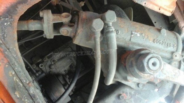 รถเทเลอร์หัวยาว  ยี่ห้ออีซูซุ  รหัสเครื่อง 6BD1  ขนาด 165 แรงม้า