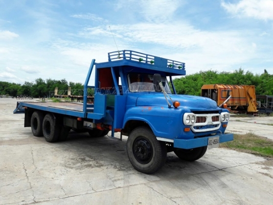 รถเทเลอร์หัวยาว  ยี่ห้ออีซูซุ  รหัสเครื่อง 6BD1  ขนาด 165 แรงม้า