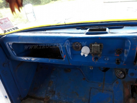 รถเทเลอร์หัวยาว  ยี่ห้ออีซูซุ  รหัสเครื่อง 6BD1  ขนาด 165 แรงม้า