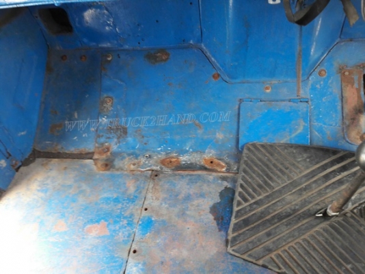 รถเทเลอร์หัวยาว  ยี่ห้ออีซูซุ  รหัสเครื่อง 6BD1  ขนาด 165 แรงม้า