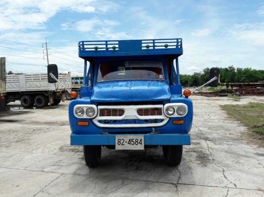 รถเทเลอร์หัวยาว  ยี่ห้ออีซูซุ  รหัสเครื่อง 6BD1  ขนาด 165 แรงม้า