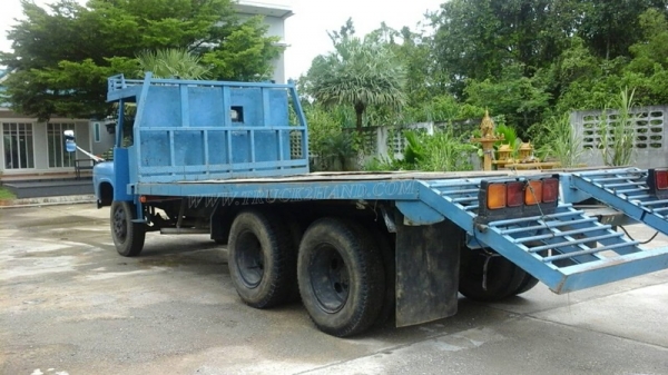 รถเทเลอร์หัวยาว  ยี่ห้ออีซูซุ  รหัสเครื่อง 6BD1  ขนาด 165 แรงม้า