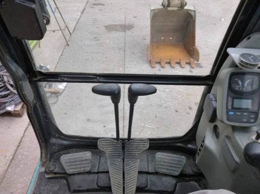 ขายรถขุด KOBELCO SK135SR #YY04 สภาพสวยพร้อมใช้ นำเข้าจากประเทศญี่ปุ่น ติดต่อ อำพล 090-9694506/ 080-3031241 ขายรถขุด KOBELCO SK135SR #YY04 สภาพสวยพร้อมใช้ นำเข้าจากประเทศญี่ปุ่น ติดต่อ อำพล 090-9694506/ 080-3031241