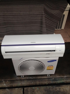 **** ขายแอร์ Samsung 12500 BTU สภาพใหม่ ****