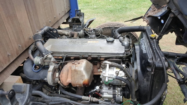 ขาย 6 ล้อIsuzu  NPR 130 เทอร์โบเเรงม้า ยาว4.3เมตรพวงมาลัยเพาเวอร์ แอร์ ยางดีทุกเส้น รถห้างเเท้สภาพนางฟ้า