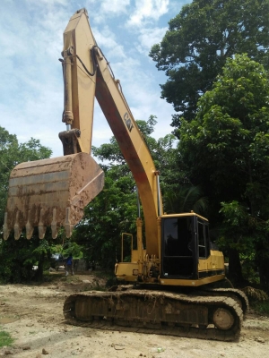 ขายCat El200b สภาพสวยพร้อมใช้ สนใจติดต่ออ๊อฟพิจิตร086-737-9991