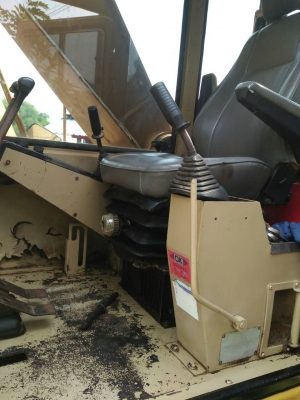 ขายCat El200b สภาพสวยพร้อมใช้ สนใจติดต่ออ๊อฟพิจิตร086-737-9991 ขายCat El200b สภาพสวยพร้อมใช้ สนใจติดต่ออ๊อฟพิจิตร086-737-9991