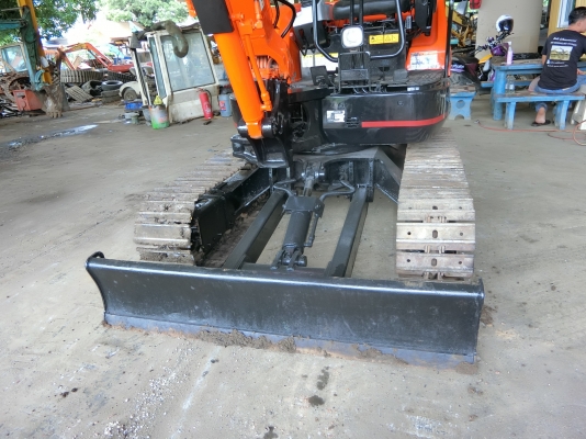 ขายด่วนรถขุด ยี่ห้อยอดนิยม KUBOTA K035-3 (*อามร์ยาวพิเศษ*) เก่านอกญี่ปุ่น สภาพพร้อมใช้งาน ระบบไว เครื่องสวย พร้อมทำสีเก็บรายละเอียด ราคา 470,000 บาท (มีวีดีโอการทำงานให้ดู)  สนใจติดต่อ วัชรัตน์ รุ่งเรืองแทรคเตอร์ {ช่างบาส} โทร:092-5768909 096-5411713  {สน