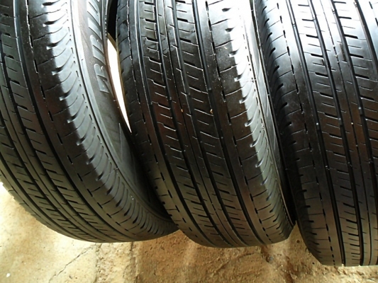 ยางกระบะขอบ15 บริดสโตน215-70-R15ลงพื้นกลางปี15 (4เส้น5,900)