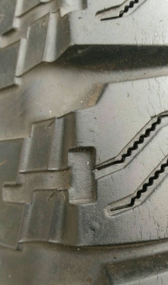 ขาย ยาง YOKOHAMA AT 265/70/16 สวยๆ ขาย ยาง YOKOHAMA AT 265/70/16 สวยๆ