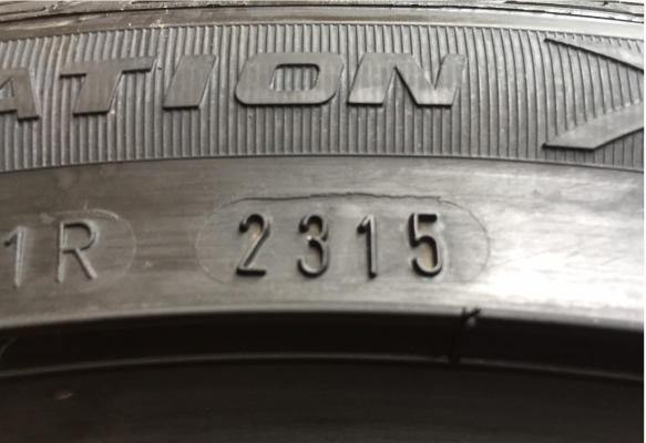ยางใหม่ Goodyear F1 รุ่นTop 215 45 17 กลางปี15 ราคาเร้าใจ ยางใหม่ Goodyear F1 รุ่นTop 215 45 17 กลางปี15 ราคาเร้าใจ