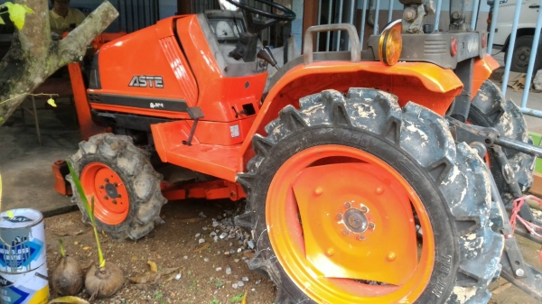 KUBOTA A195 2เพลา 19แรง พร้อมดันหน้าใหม่ พวงมาลัยพาวเวอร์ ราคา 120,000 อ.แกลง จ.ระยอง มีบริการขนส่งทั่วไทย DC Tractor Rayong 0818618678,0899347475 https://www.facebook.com/DC-Tractor-Rayong-3071545327…/shop… id line=081-8618678 id line=089 KUBOTA A195 2เพลา 19แรง พร้อมดันหน้าใหม่ พวงมาลัยพาวเวอร์ ราคา 120,000 อ.แกลง จ.ระยอง มีบริการขนส่งทั่วไทย DC Tractor Rayong 0818618678,0899347475 https://www.facebook.com/DC-Tractor-Rayong-3071545327…/shop… id line=081-8618678 id line=089