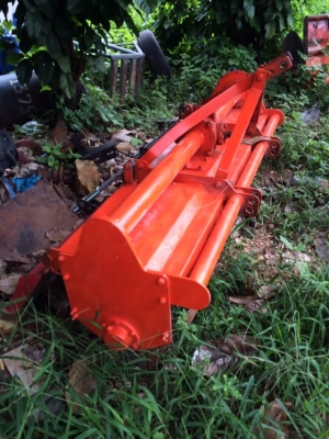 ขาย45di พร้อมอุปกรณ์3ชิ้นดันหน้าผาน6และโรตารี่ ทะเบียนพร้อมโอนคับ