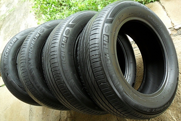 ยางขอบ16  มิชลิน215-60-R16 ลงพื้นปลายปี14 (4เส้น2,400)