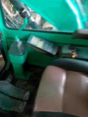 KOMATSU PC120