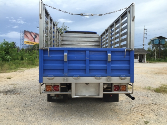 รถอีซูซุ 6 ล้อ รั้ว ( ไม่ดั้ม ) NPR 115 แรงม้า. ปี 32. สนใจติดต่อ 081 - 6079515