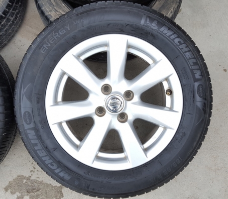 ขายล้อNISSAN ALMERA VL ยางปี 0715 4 ล้อ ขายล้อNISSAN ALMERA VL ยางปี 0715 4 ล้อ